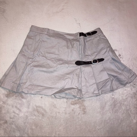 Brandy Melville Buckle Skirt - Picture 2 of 5